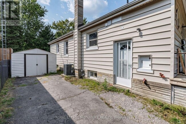 Photo - 17 Prestwick Ave