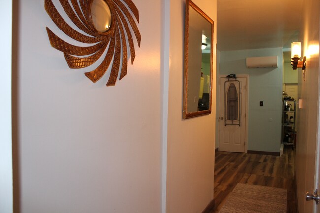 Photo - 6037 Lansdowne Ave Apartment Unit 1