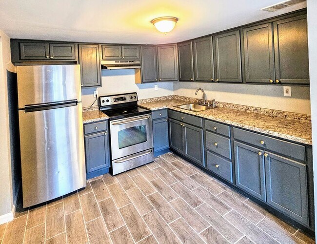 Photo - 25 Medford Ct