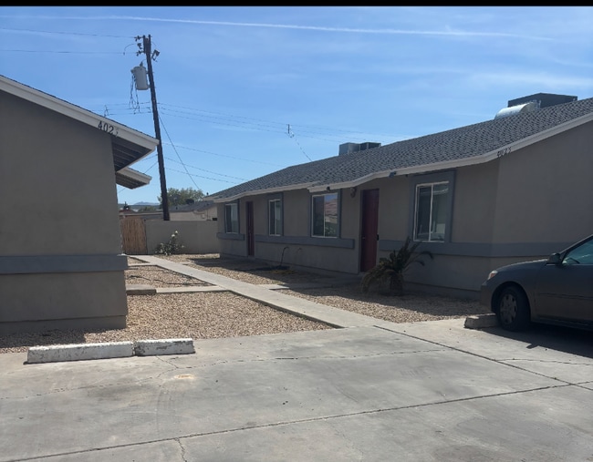 Photo - 4023 W Hadley St Apartamento Unidad 4023 W Hadley  3