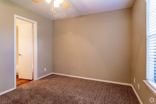1BR, 1BA - Highland