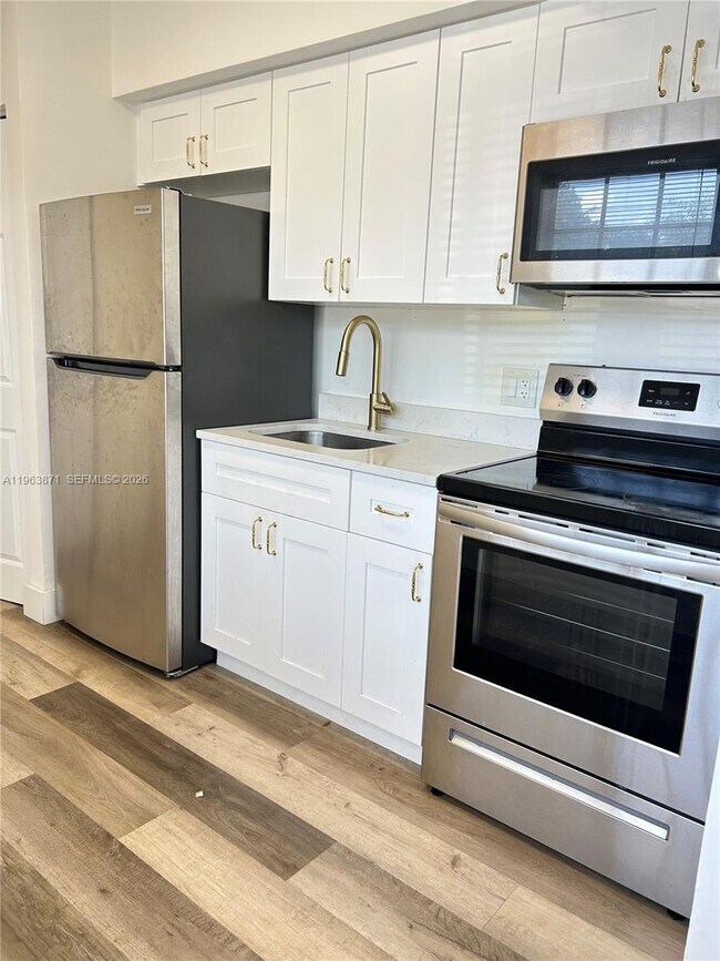 Photo - 571 NE 67th St Unit 1