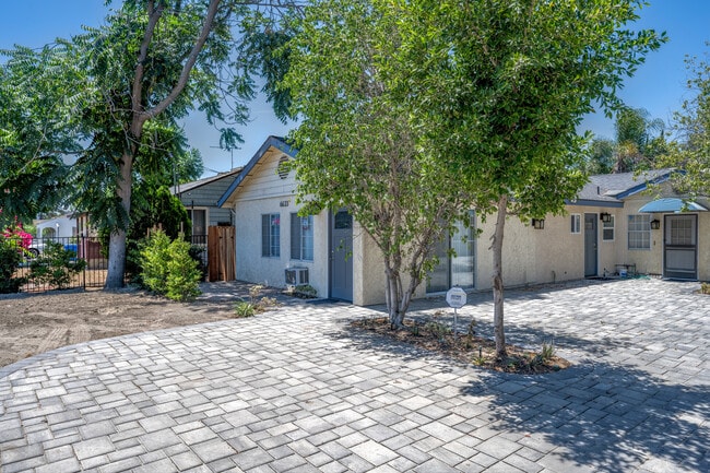 Photo - 6633 Radford Ave