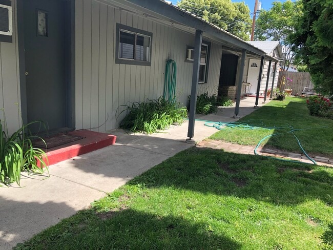 Building Photo - 302 Union St Unit #3