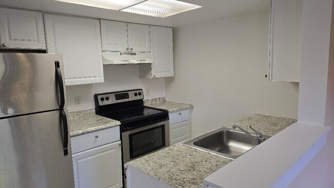 Photo - 3242 Coral Lake Ln Unidad 3242