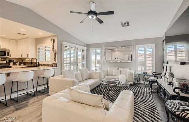 Photo - 7250 Diamond Canyon Ln Unit 204