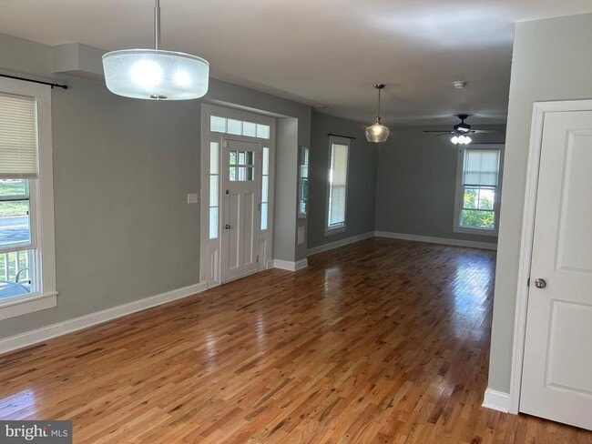 Photo - 211 E Market St