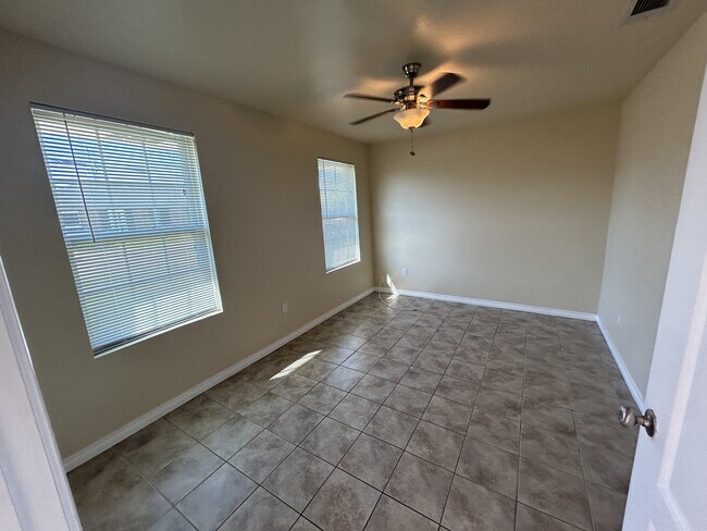 Photo - 3301 Pecan Dr