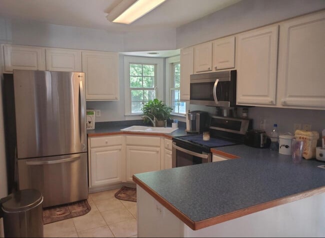 Photo - 285 Stoneridge Ct