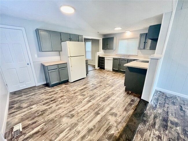 Photo - 223 E Filbert St