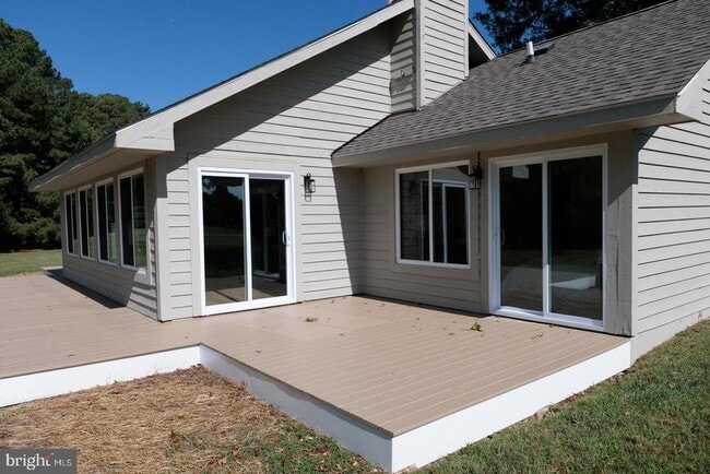 102 Golf Ct