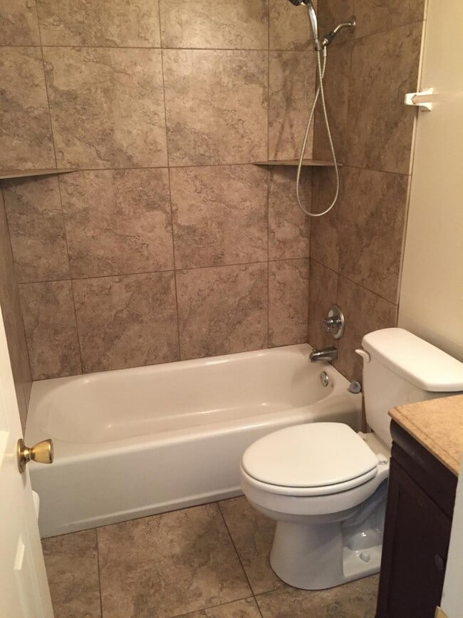 Photo - 2984 Myra St Unidad 3