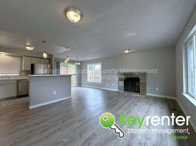 Photo - 2215 N Madison St