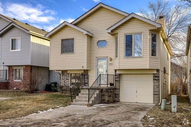 Building Photo - Charming 3-Bedroom Home in Ralston, NE