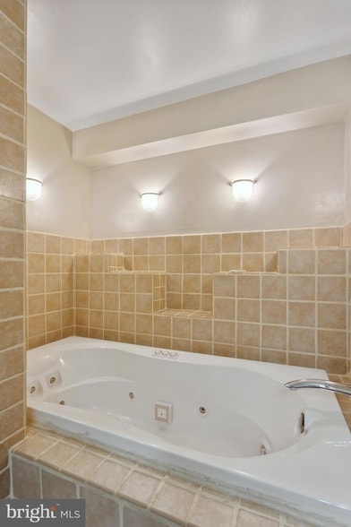 Photo - 1725 South St