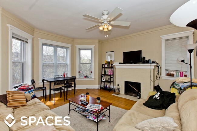 Photo - 3703 N Racine Ave