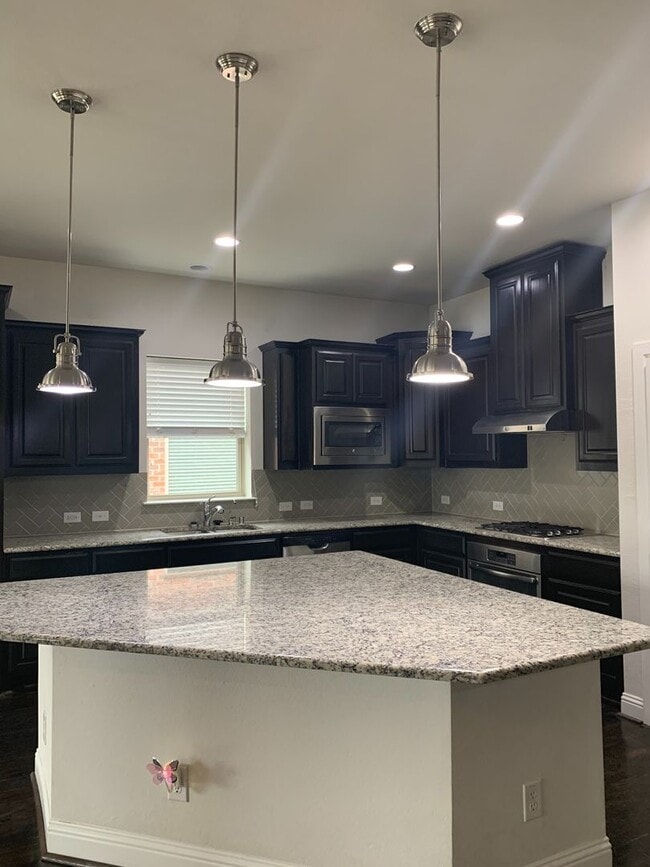 Photo - 217 Lilypad Bend