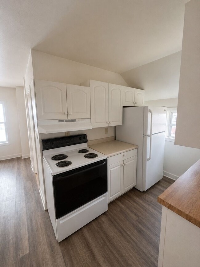 Photo - 202 N Lincoln St Unit 3