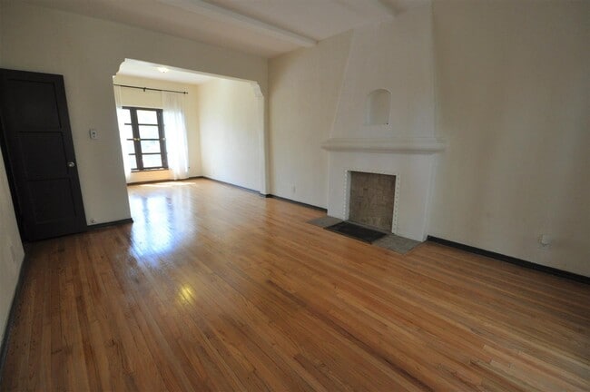 Photo - 1417 S Crescent Heights Blvd Unidad 1425