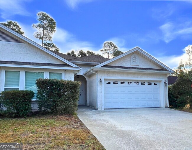 Photo - 582 Eagle Blvd