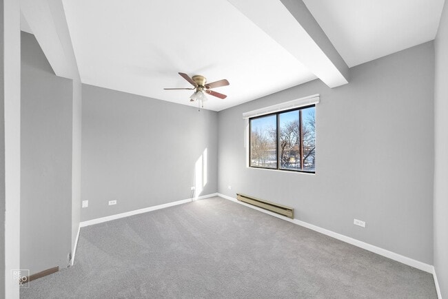 Photo - 2 Bedroom Condo in the Virginia Road Condominiums in Crystal Lake!