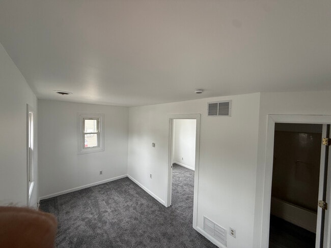 Family/Living room - 72 Peony St