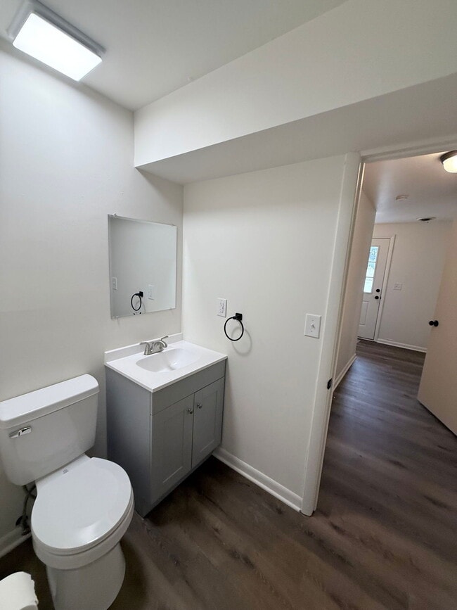 Photo - 52 S Front St