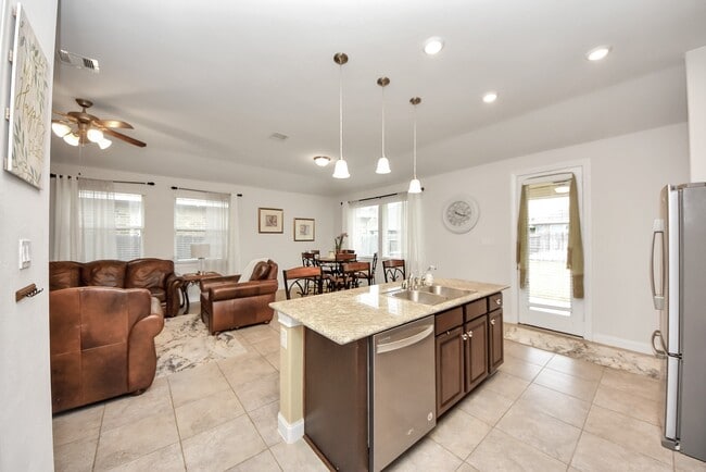 Photo - 8806 Chapada Highlands Dr