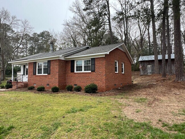 Photo - 3 Bedroom 1.5 Bathroom House for rent