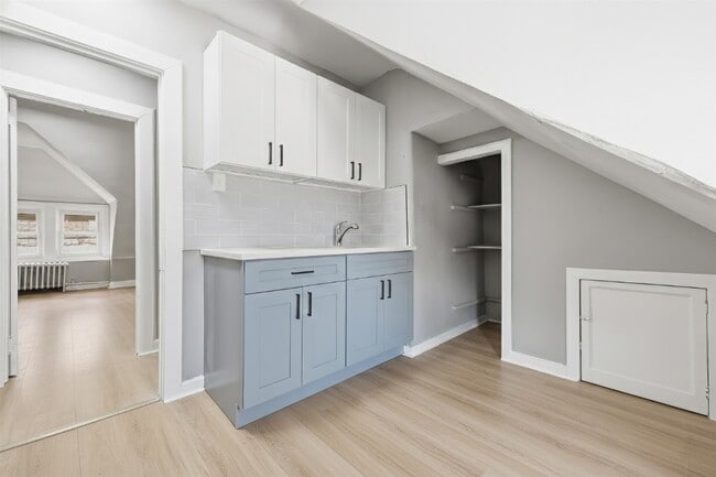 Photo - 40 Bayview Ave Unit 3