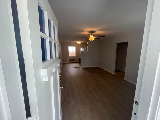 Photo - 5213 Spruce Ave