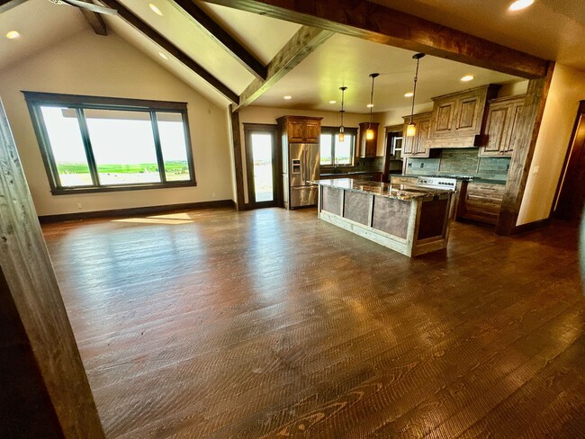 Photo - 4 Bedroom 3 1/2 Bath Home in Belgrade