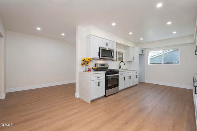 Photo - 5840 Satsuma Ave