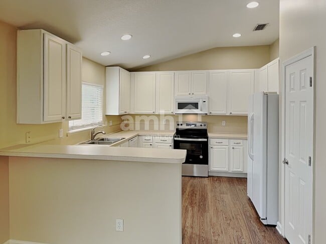 Photo - 284 Brantley Harbor Dr