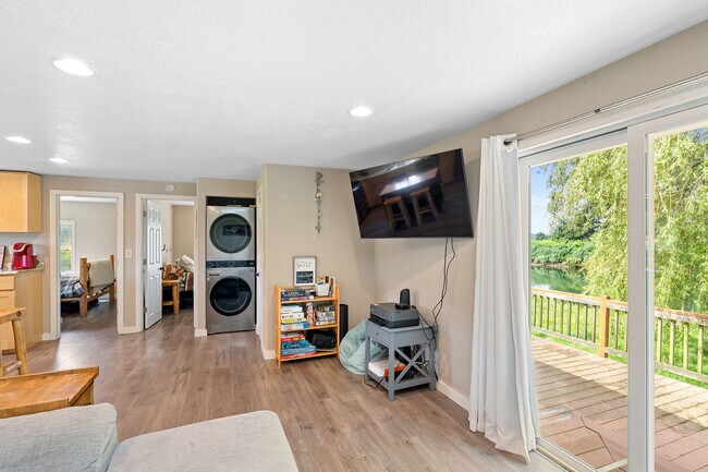 Photo - 16435 McDonald Rd