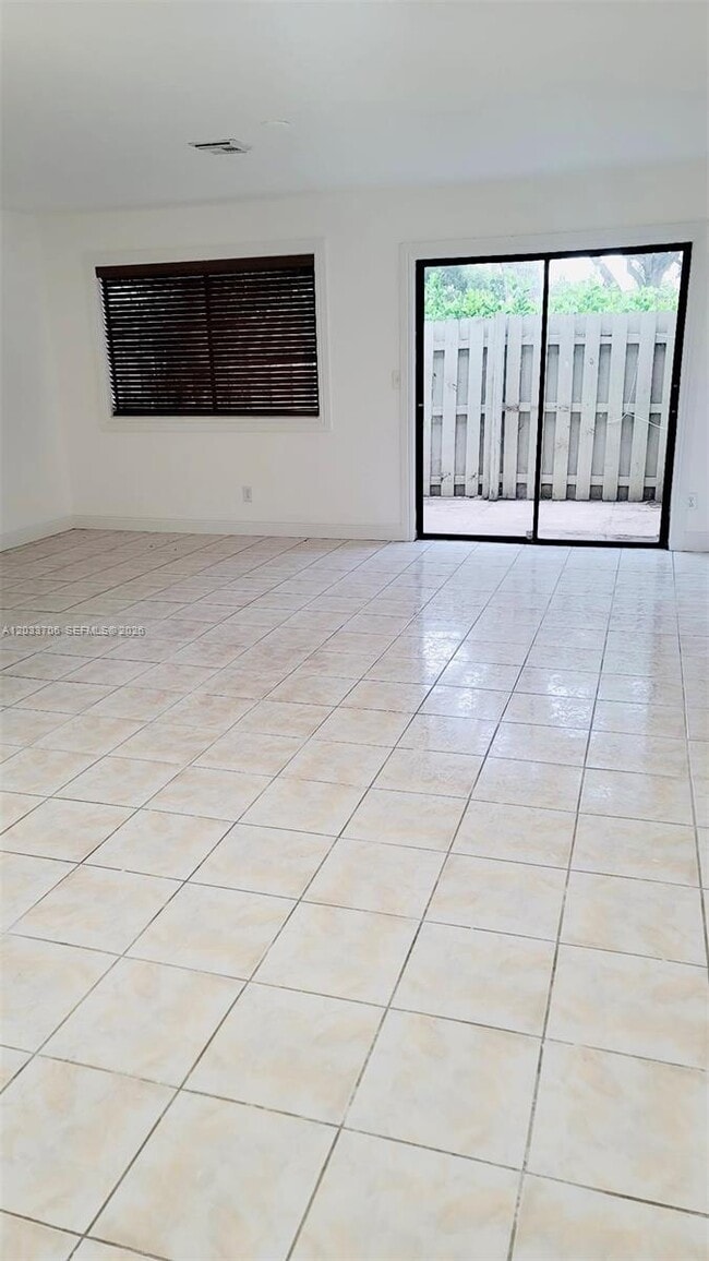 Photo - 6506 Dockside Cir