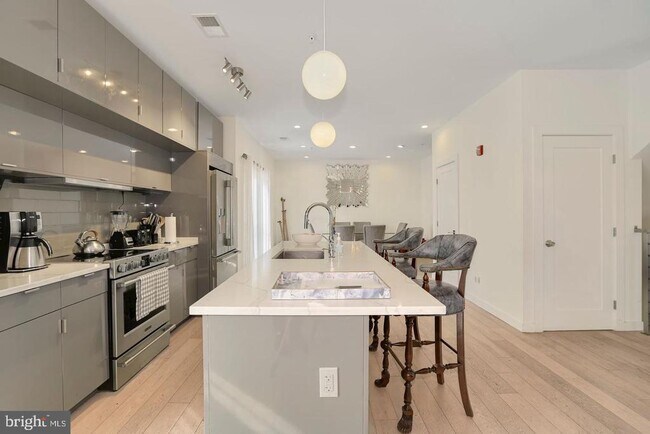 Photo - 1495 Gallaudet St NE