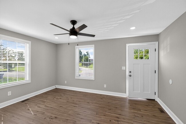 Photo - 176 Robertsville Rd