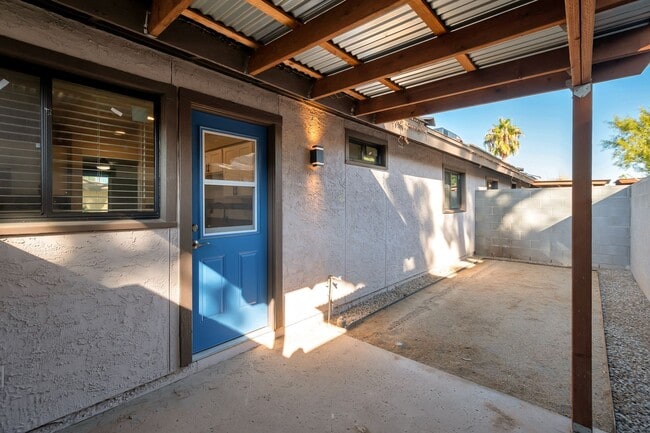 Montara Apartments