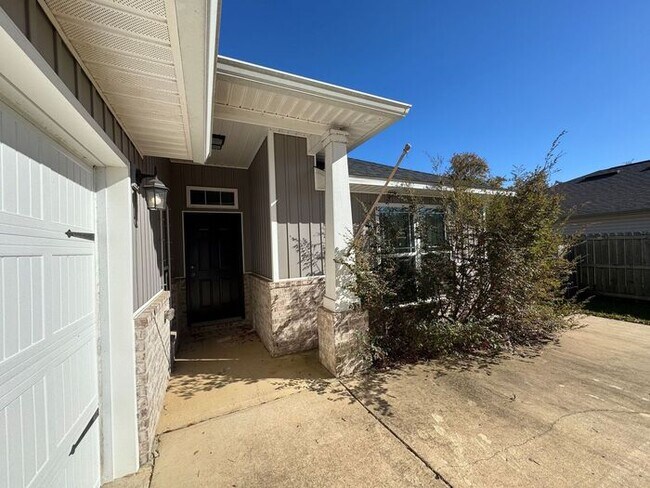 Photo - Milton - Woodlands - 4 bedroom, 2 bathroom