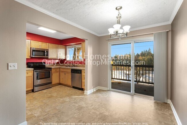 SW Portland Two Bedroom Condo In The Heart Of Burlingame! - SW Portland Two Bedroom Condo In The Heart Of Burlingame!