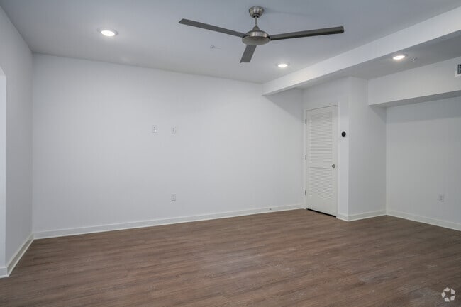 2BR, 2BA -1,058SF - Living / Dining Room