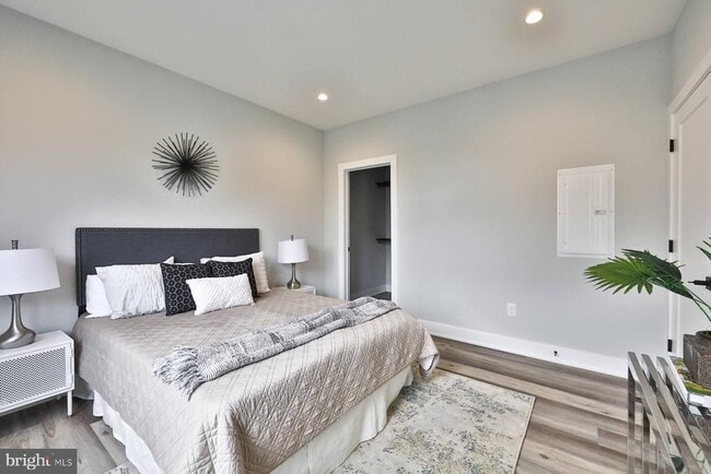 Photo - 1612 Cambridge St Unidad 203