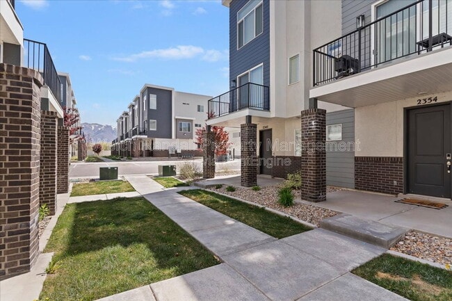 Photo - 2342 Leigh Ln