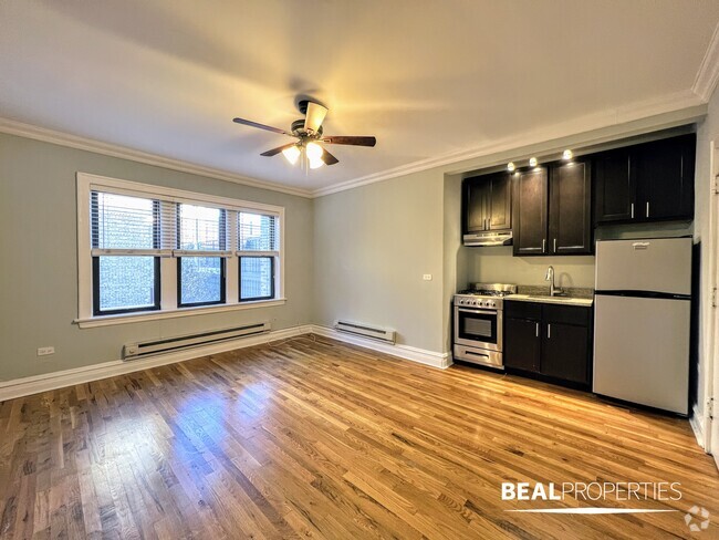 Building Photo - 4737 N Hermitage Ave Unit Studio Rental