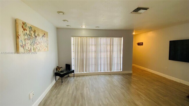 Photo - 6810 NW 28th St