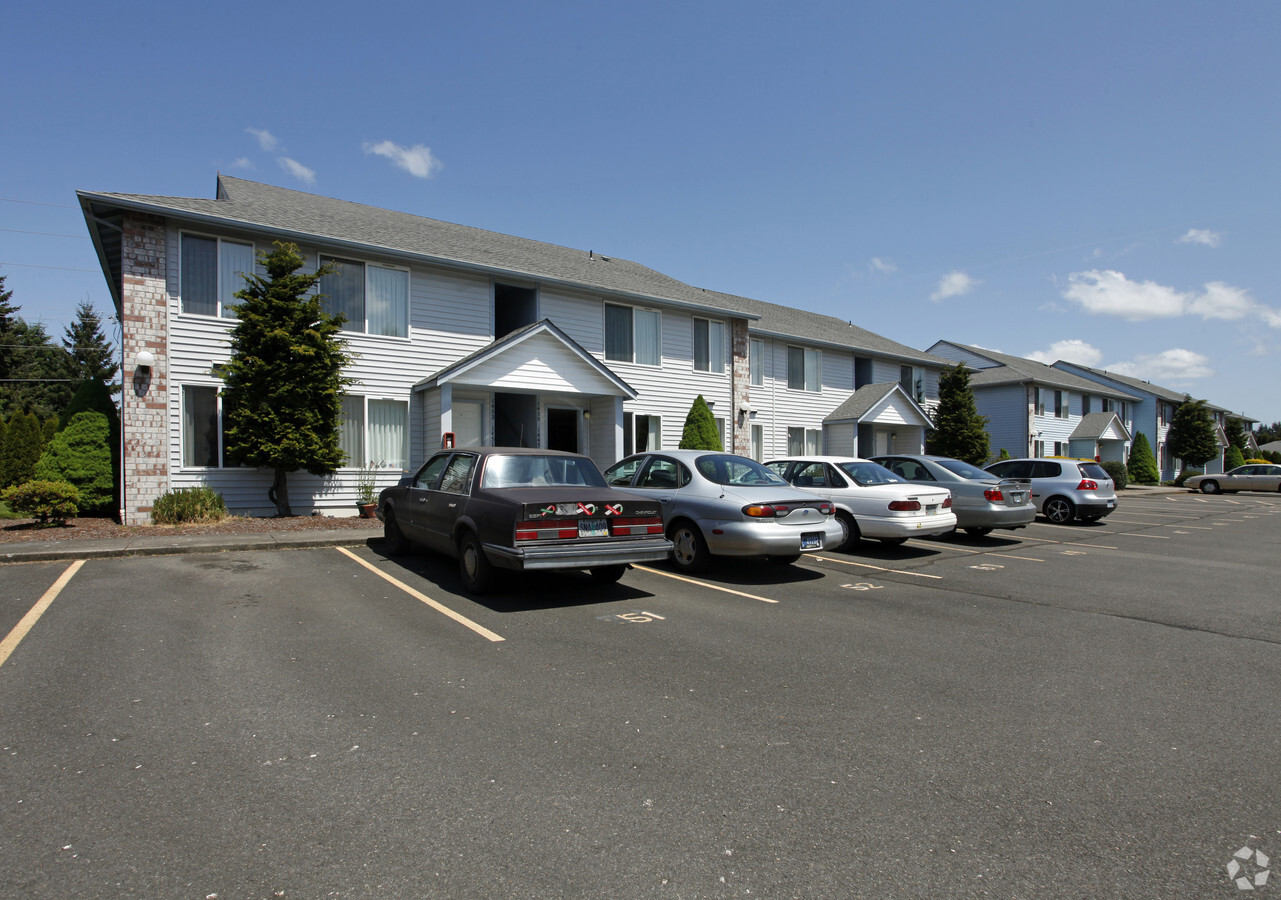Photo - Pioneer Court Apartments
