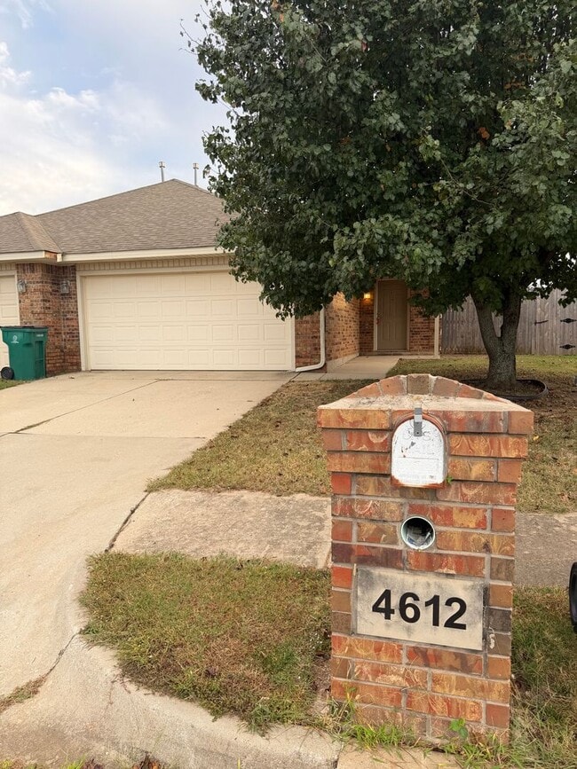 Building Photo - Great Home - New Carpet - Mid-Del Schools ...