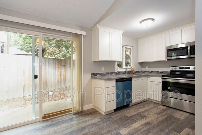 Photo - 19737 SW 68th Ave House