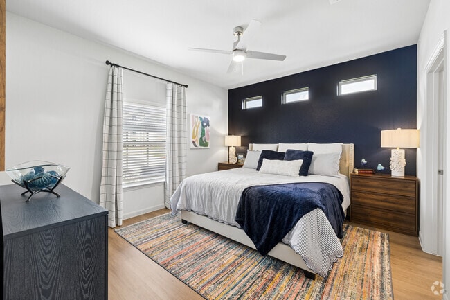 2BR, 2BA - 996SF - Primary Bedroom